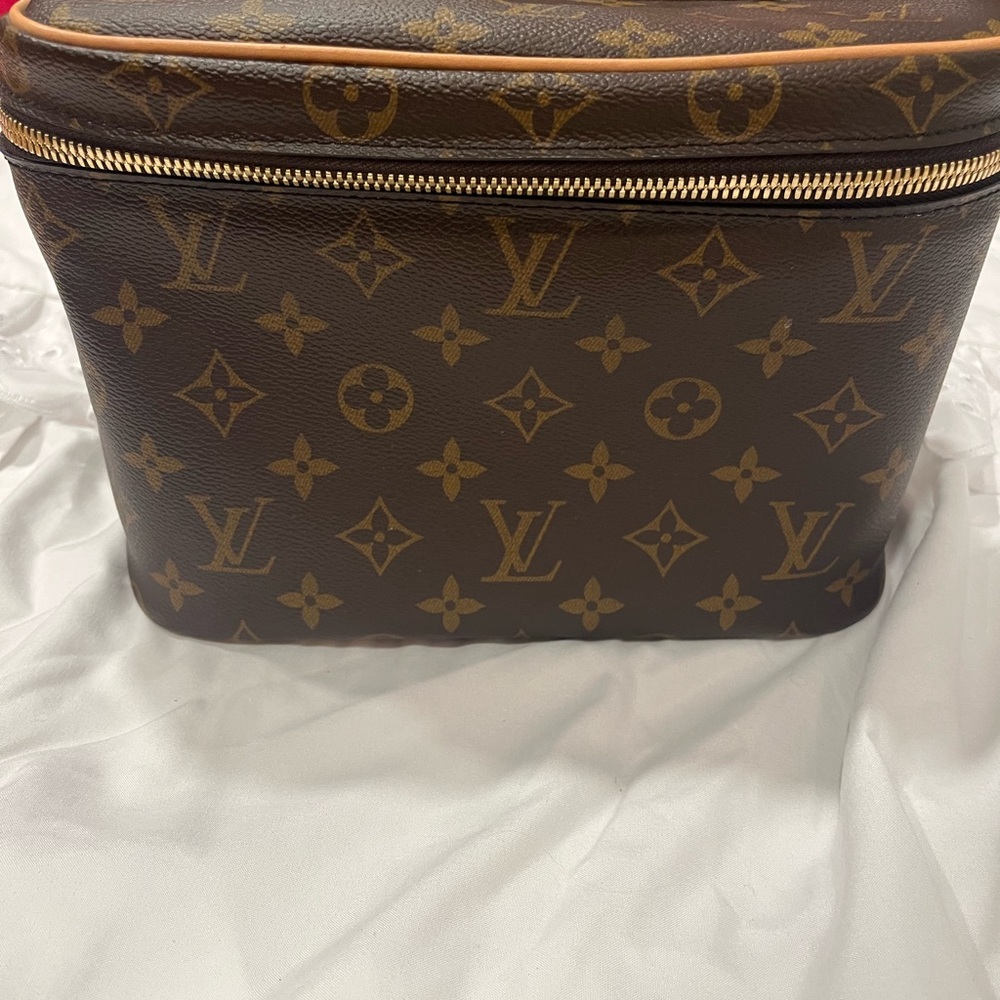 Louis Vuitton Monogram Toiletry Bag in Brown